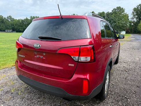 Used 2015 Kia Sorento LX AWD/4WD image 4