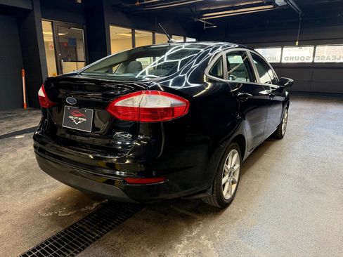 Used 2019 Ford Fiesta SE w/ Equipment Group 201A image 7