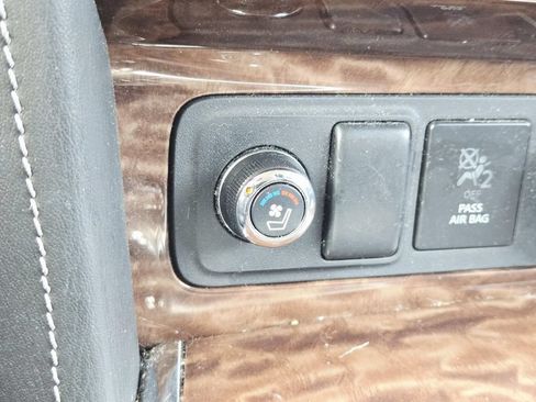 Used 2019 Nissan Armada Platinum w/ Captain's Chairs Package AWD/4WD image 20