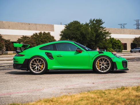 Used 2018 Porsche 911 GT2 RS RWD image 28