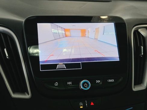 Certified 2025 Chevrolet Malibu LT FWD image 24