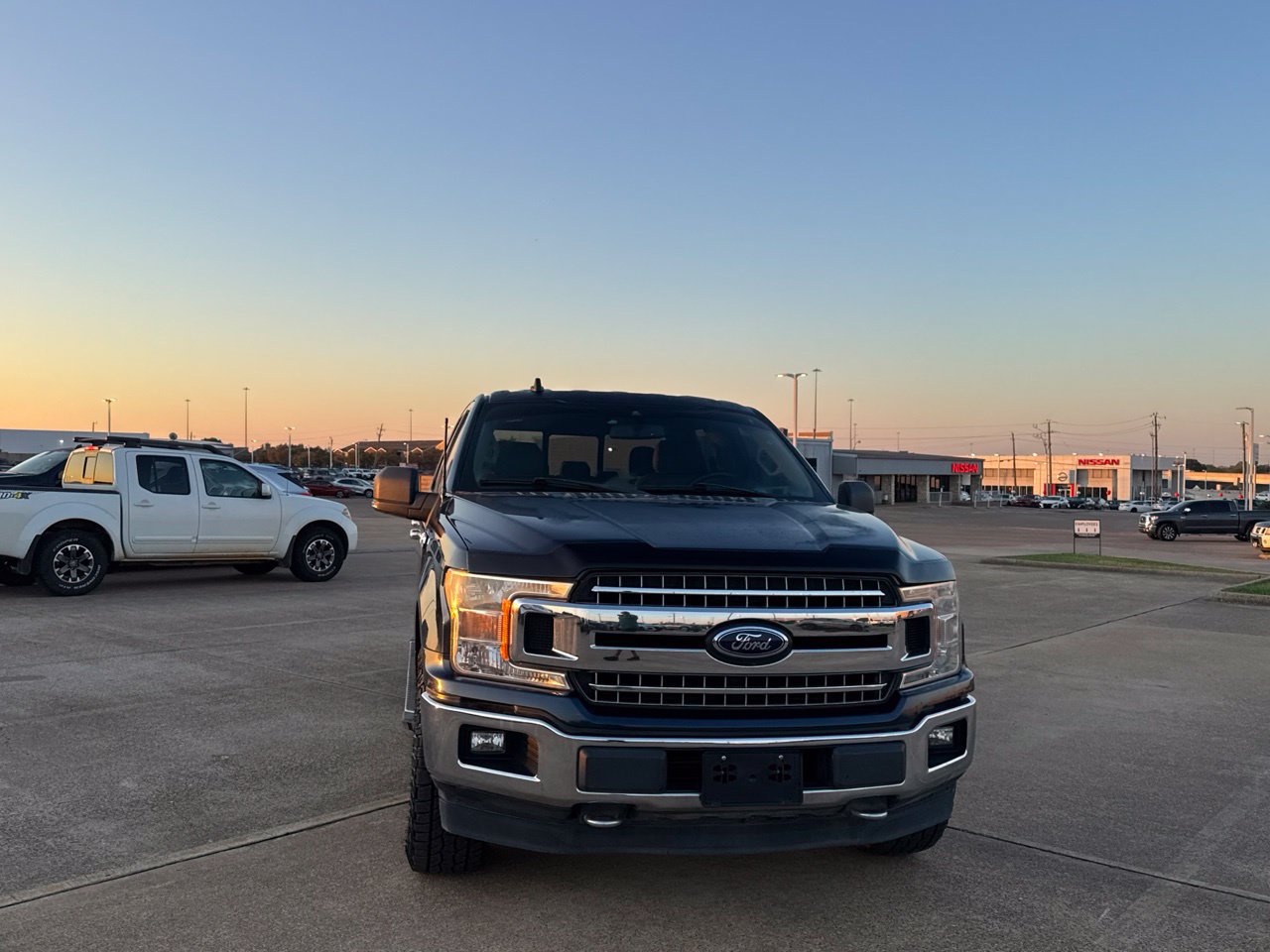 Used 2019 Ford F150 XLT w/ Equipment Group 302A Luxury AWD/4WD image 5