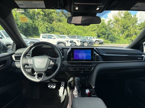 Used 2026 Toyota Camry SE FWD image 13