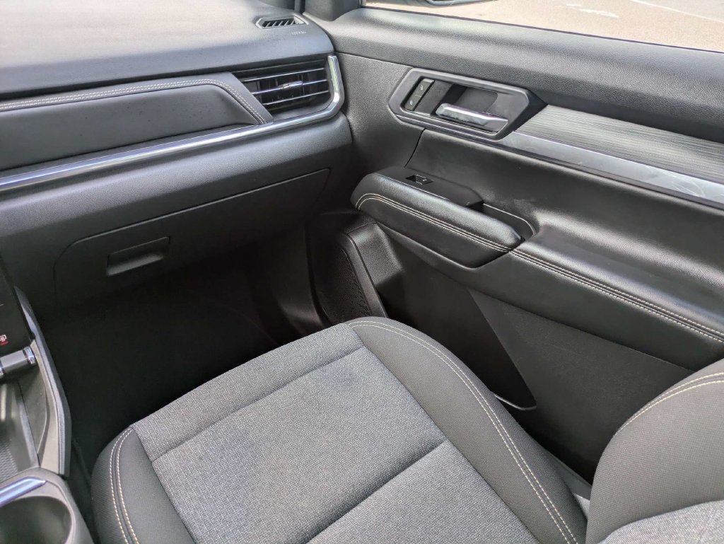 Used 2025 GMC Terrain Elevation AWD/4WD image 20