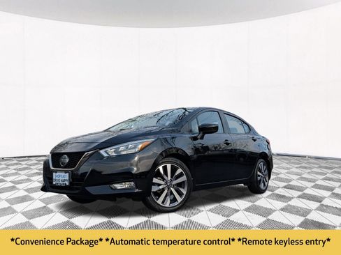 Used 2020 Nissan Versa SR w/ Convenience Package FWD image 2