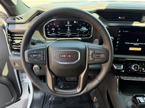 Used 2025 GMC Sierra 1500 AT4 w/ AT4 Premium Package image 31