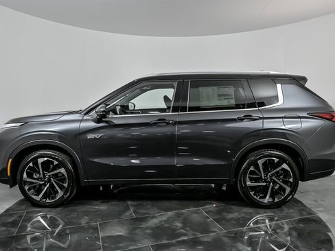 New 2025 Mitsubishi Outlander SEL image 6