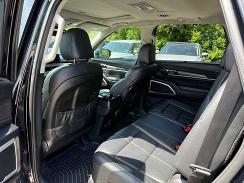 Used 2020 Kia Telluride EX w/ Towing Package AWD/4WD image 11