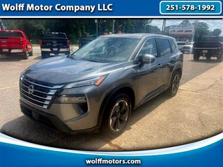 Used 2024 Nissan Rogue SV image 1