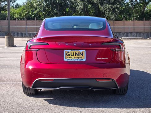 Used 2025 Tesla Model 3 Long Range AWD/4WD image 4