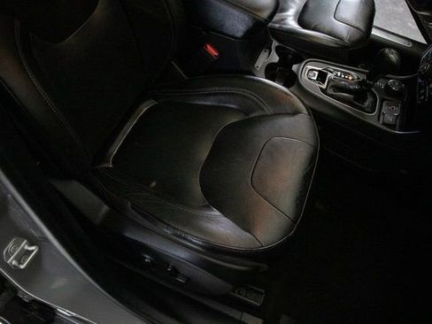 Used 2020 Jeep Cherokee Limited AWD/4WD image 18