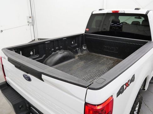 Used 2020 Ford F250 XLT image 39