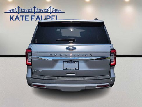 Certified 2022 Ford Expedition Limited AWD/4WD image 6