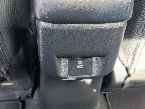 Used 2023 Nissan Versa SV image 17