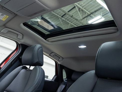 Used 2023 MAZDA CX-30 AWD 2.5 S w/ Premium Package image 12