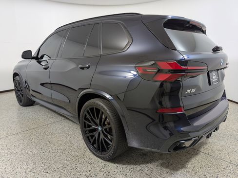Used 2025 BMW X5 sDrive40i w/ Executive Package image 5