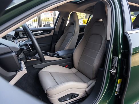 Certified 2025 Porsche Panamera 4 E-Hybrid AWD/4WD image 5