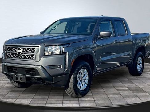 Used 2024 Nissan Frontier SV AWD/4WD image 1