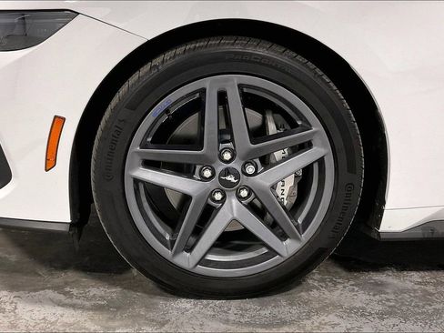 Used 2024 Ford Mustang GT Premium image 11