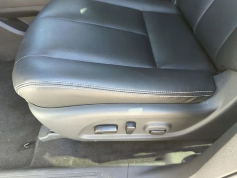 Certified 2024 Nissan Murano SV image 27