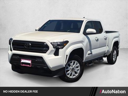 Certified 2026 Toyota Tacoma SR5 AWD/4WD image 1