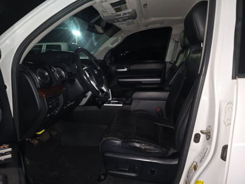 Used 2014 Toyota Tundra Limited image 13