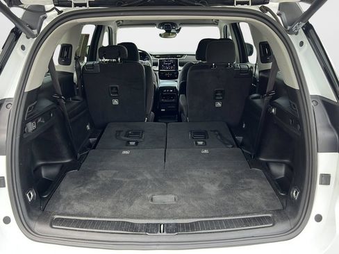 Used 2022 Jeep Grand Cherokee L Laredo w/ Luxury Tech Group I RWD image 9