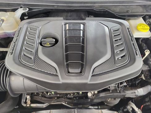 Used 2024 Jeep Wagoneer Series II w/ Convenience Group I AWD/4WD image 10