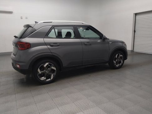 Used 2021 Hyundai Venue SEL image 10