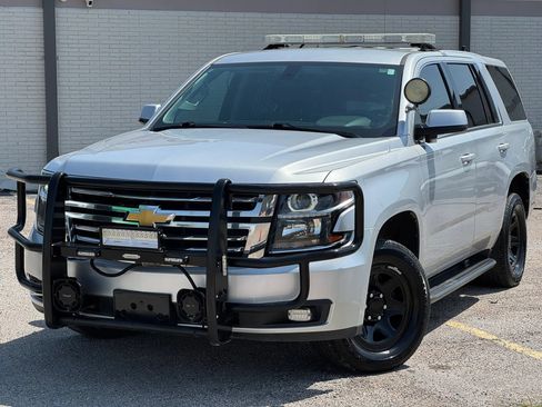 Used 2020 Chevrolet Tahoe 2WD image 2