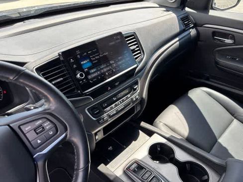Used 2024 Honda Ridgeline RTL image 19