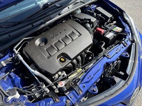 Used 2017 Toyota Corolla SE w/ Carpet Mat Package (TMS) FWD image 36