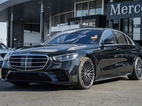 Used 2022 Mercedes-Benz S 500 S 500 image 3
