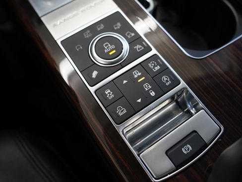 Used 2017 Land Rover Range Rover Long Wheelbase Supercharged image 22