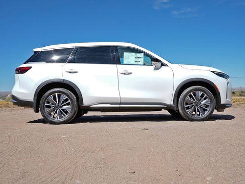 New 2026 INFINITI QX60 Luxe w/ Cargo Package image 12