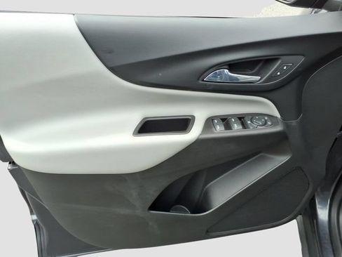 Certified 2022 Chevrolet Equinox LS AWD/4WD image 11