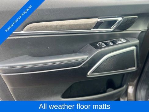 Used 2022 Kia Telluride EX w/ EX Premium Package image 11