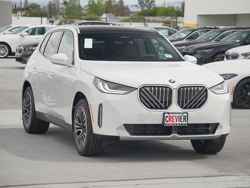 Used 2025 BMW X3 xDrive30i w/ Convenience Package image 3