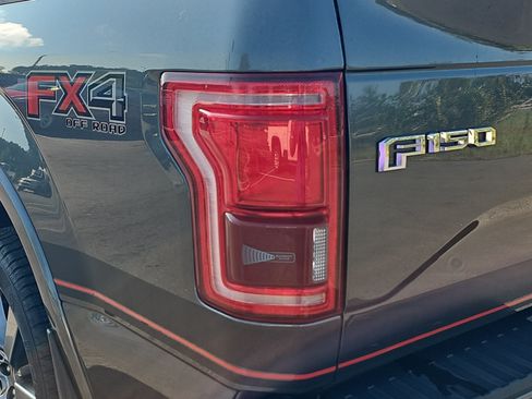 Used 2016 Ford F150 Lariat w/ Equipment Group 502A Luxury AWD/4WD image 31