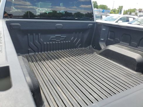 Used 2024 Chevrolet Silverado 1500 LT AWD/4WD image 32