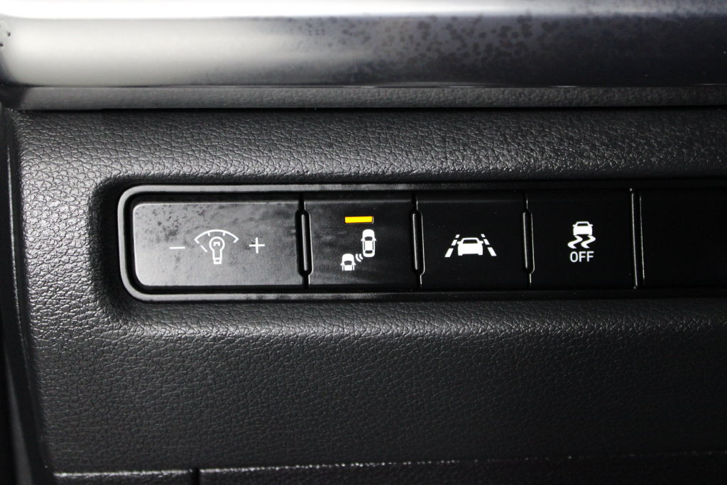 Used 2022 Kia Telluride LX FWD image 23