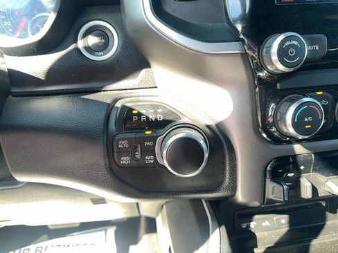 Used 2019 RAM 1500 Big Horn AWD/4WD image 18