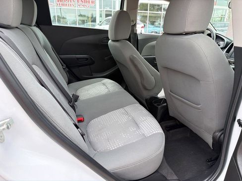 Used 2017 Chevrolet Sonic LT FWD image 8