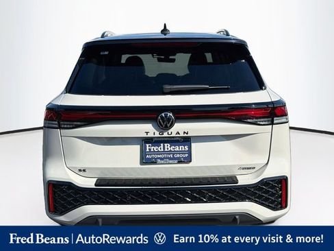 New 2026 Volkswagen Tiguan SE R-Line AWD/4WD image 6