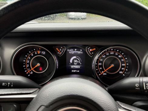 Used 2022 Jeep Gladiator Sport AWD/4WD image 13