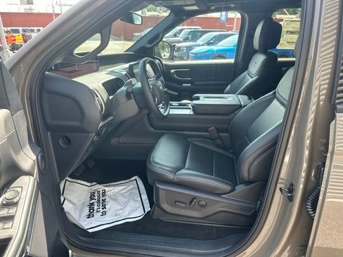 New 2027 Ford Expedition Max Platinum w/ Stealth Performance Package AWD/4WD image 17