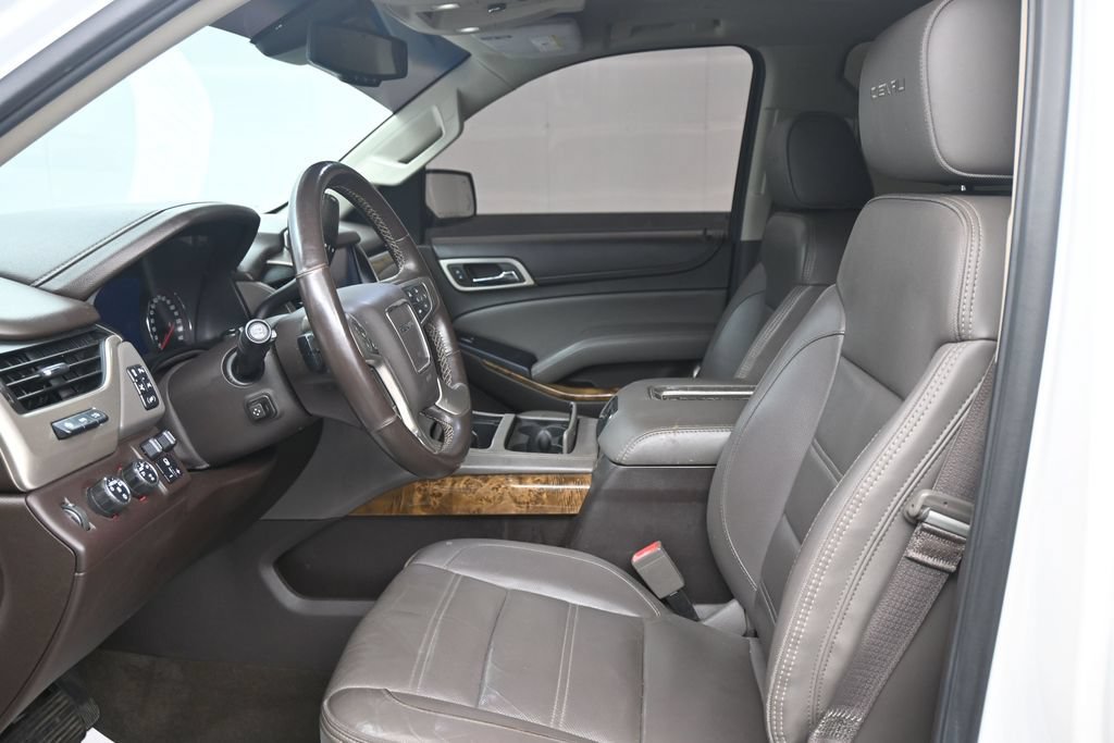 Used 2016 GMC Yukon Denali w/ Open Road Package AWD/4WD image 10