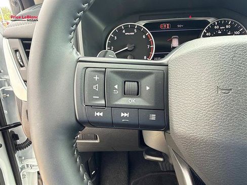 Used 2026 Nissan Rogue SV w/ Cold Weather Package FWD image 21