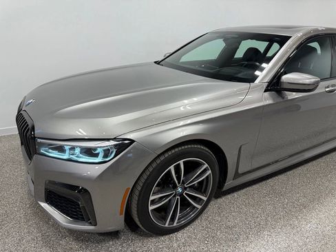 Used 2022 BMW 750i xDrive w/ Executive Package image 29