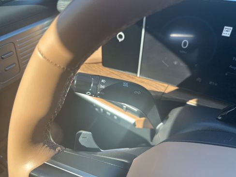 Used 2025 Hyundai Santa Fe Limited image 13